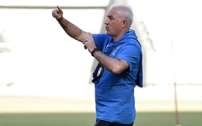 Arif Əsədov: “Yerli futbolçulara şans verilməsi sevindiricidir”