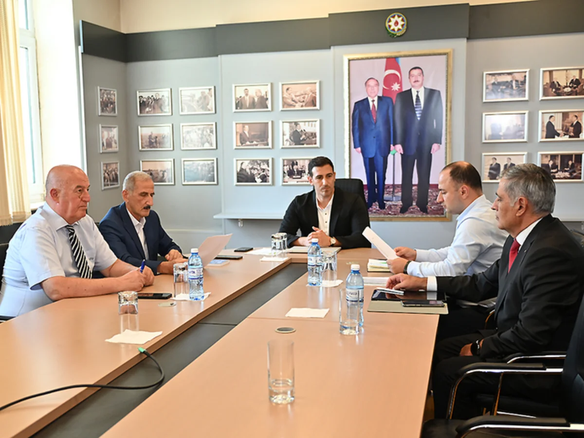 Hakimlər Komitəsi siyahını təsdiqlədi