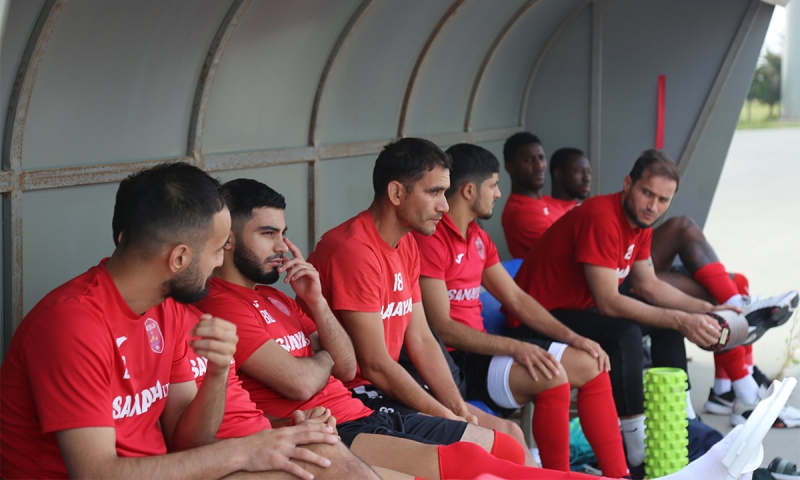 Sənan Qurbanov təcrübəli futbolçusunu "Soçi"ylə matçlara sifariş etməməsininin səbəbini açıqladı: "Dubl"a ona görə göndərdik ki..."