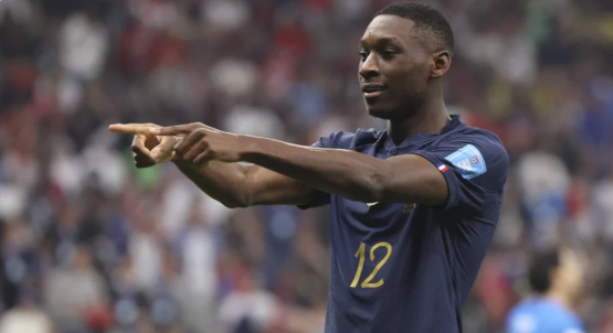 "Tottenhem" fransalı hücumçu ilə bağlı qərarını verib