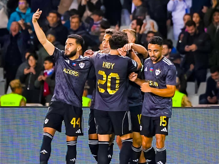 "Qalatasaray" və "Qarabağ"ın oyunu ilk "10-luq"da