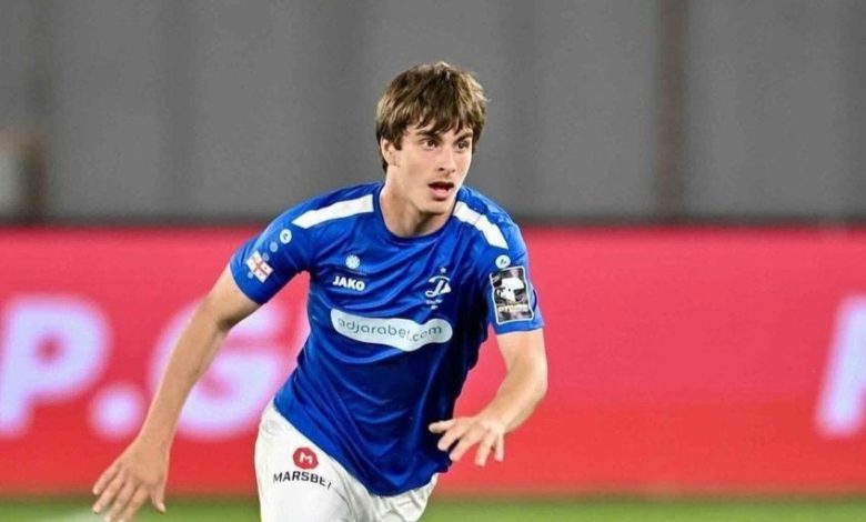 "Real" 16 yaşlı gürcü ilə maraqlanır