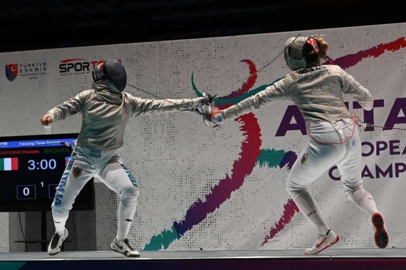 Azərbaycan Yunanıstan və Niderlanda qarşı