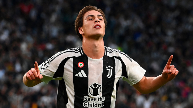“Yuventus” türk futbolçuya yeni müqavilə təklif edib