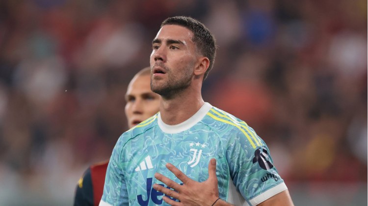 "Fənərbaxça" "Yuventus"un hücumçusu üçün hərəkətə keçdi