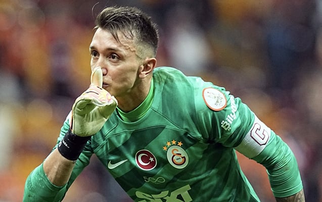 "Qalatasaray"dan ayrılan qapıçının yeni klubu müəyyənləşdi