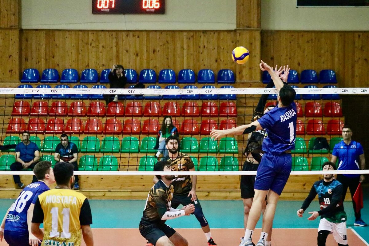 Kişi voleybolçular arasında Yüksək Liqada VII tura yekun vurulacaq