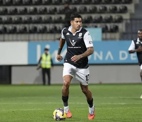 “Neftçi”yə transfer zərbəsi: “Legiya” da Varqası istəyir