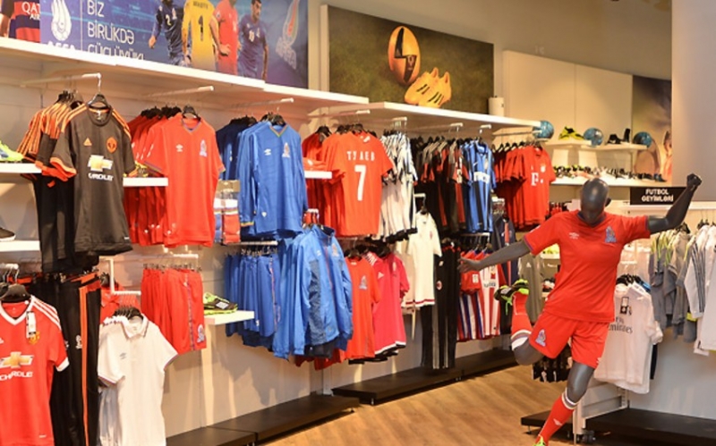 Millimizin geyim formasının qiyməti endirildi