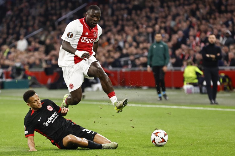 "Qarabağ"ın rəqibi futbolçusunu 20 milyon avroya satdı