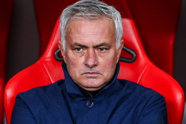 Mourinyo üçün Premyer Liqa iddiası