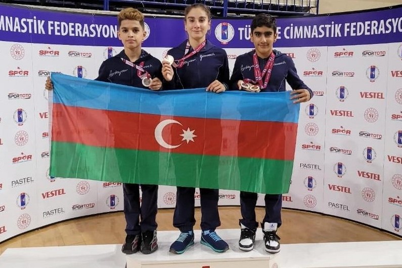 Gimnastlarımız Türkiyədə 2 qızıl, 2 gümüş medal qazandılar
