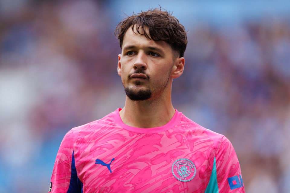 "Aston Villa" "Mançester Siti"nin qolkiperini istəyir