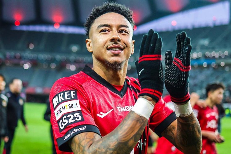 Tanınmış futbolçu Braziliya klubu ilə anlaşdı