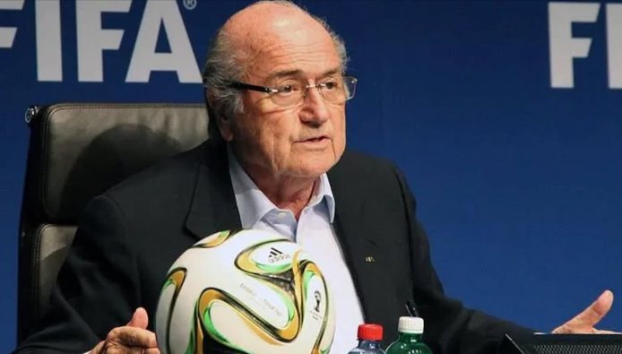 Blatter FIFA-nı tənqid etdi