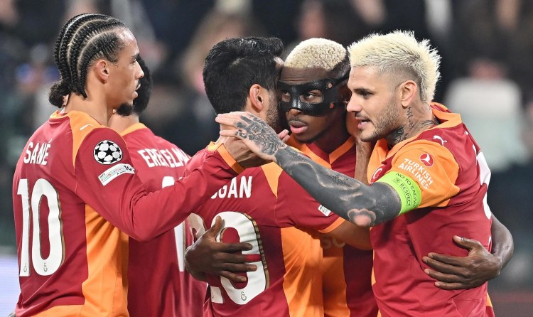 UEFA "Qalatasaray"ı cəzalandırdı