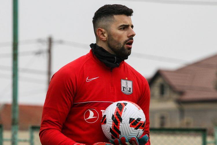 "Neftçi"nin sabiq xorvatiyalı qolkiperi: "Xeyr" demək üçün heç bir səbəb yoxdur"