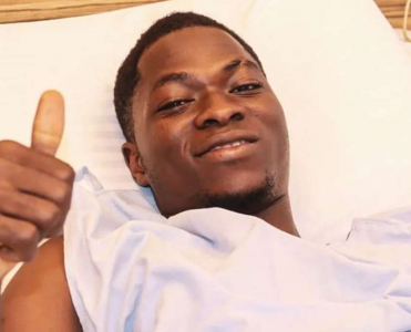 Elmar Baxşıyev: "Onu ilk dəfə əməliyyat edəndə, diz qığırdağını da götürmək lazım imiş"