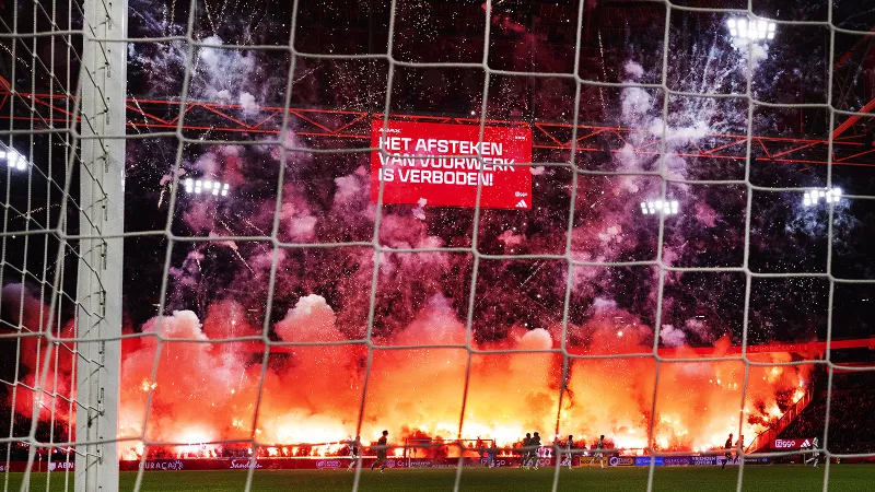 "Ayaks"ın oyunu azarkeşlərə görə yarımçıq qaldı