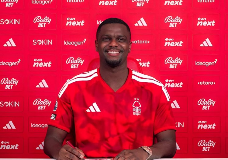 İngiltərə klubu 40 milyon avroya müdafiəçi transfer etdi