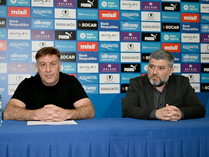 Mirbağır İsayev məşqçilərlə görüşdü