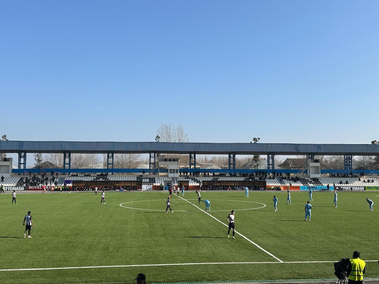 AFFA-da UEFA-nın mentoru ilə görüş keçirildi