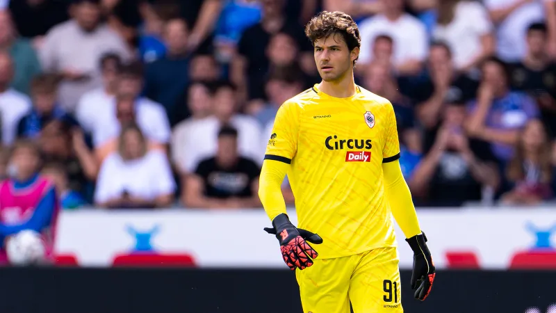 "Mançester Yunayted" belçikalı qolkiperlə anlaşdı