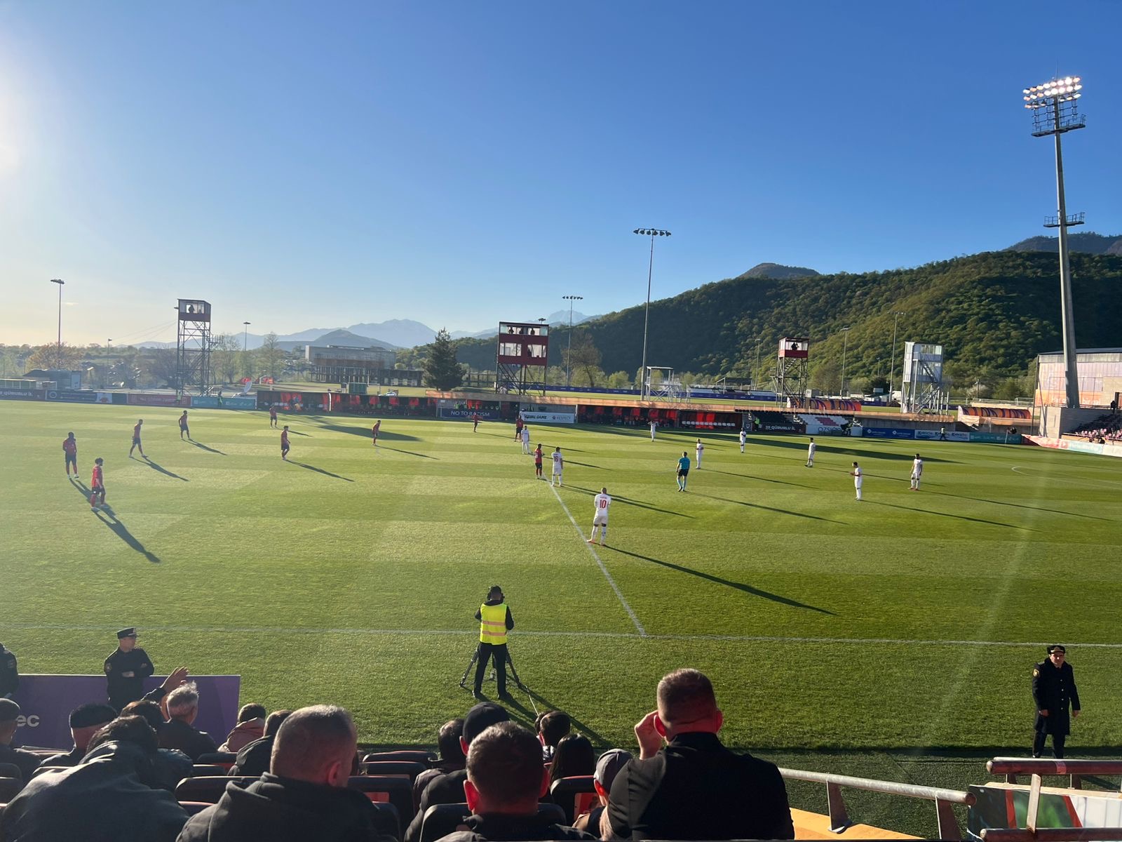 "Qəbələ" "Araz-Naxçıvan"ı qonaq edir - Oyun başladı