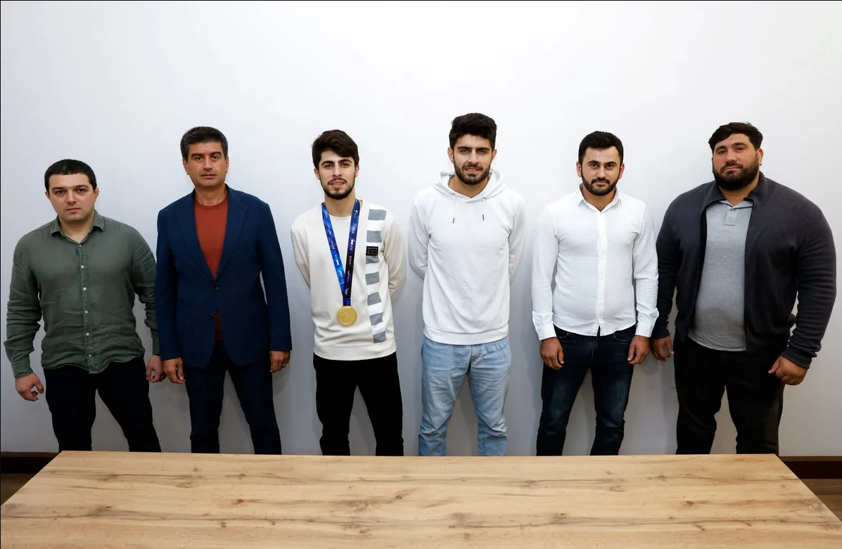 MPK-da parataekvondoçularla görüş keçirilib