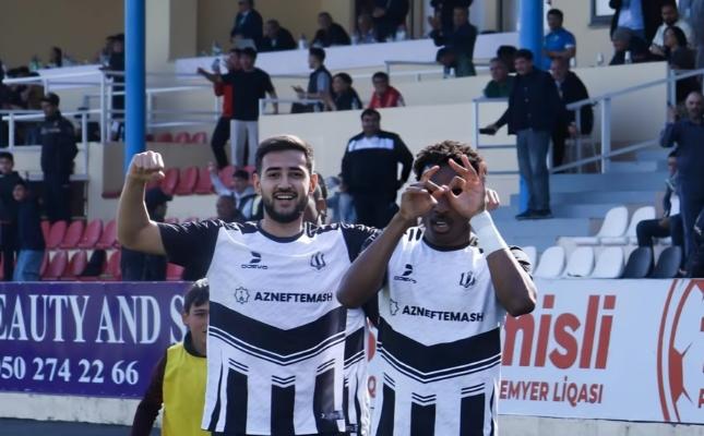 Mikelsin qolu, "Karvan-Yevlax"ın inamlı qələbəsi - Video