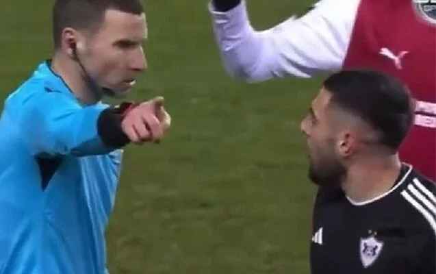 Elvin Cəfərquliyev dünyada 4 futbolçudan biridi