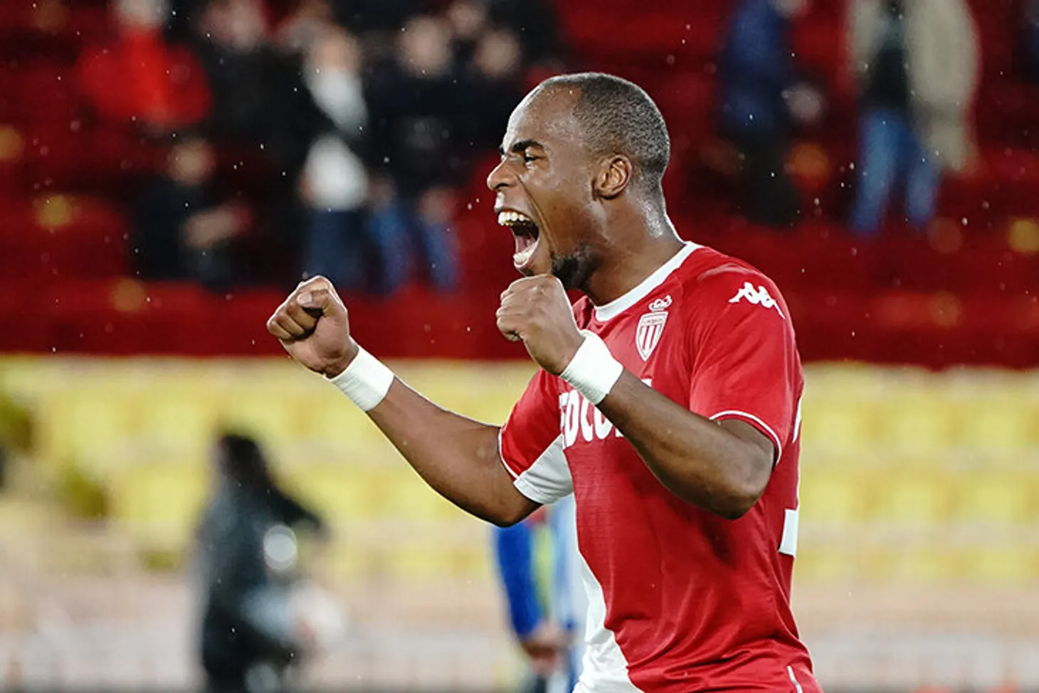 Avropa Liqasını qazanan, 2 dəfə Fransa çempionu olan milli üzvü dördüncü divizionda