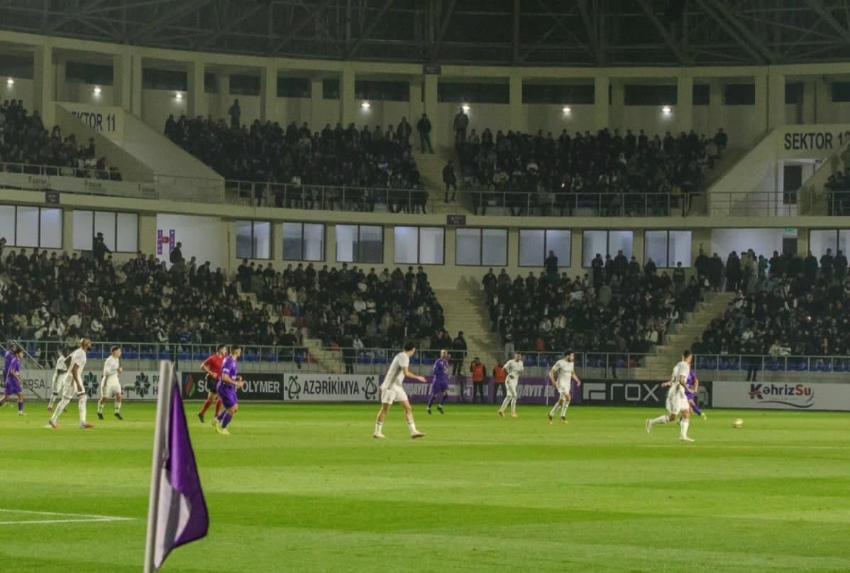 "Qarabağ" - "Sumqayıt" oyununda mövsümün rekordu: 10 minə yaxın azarkeş