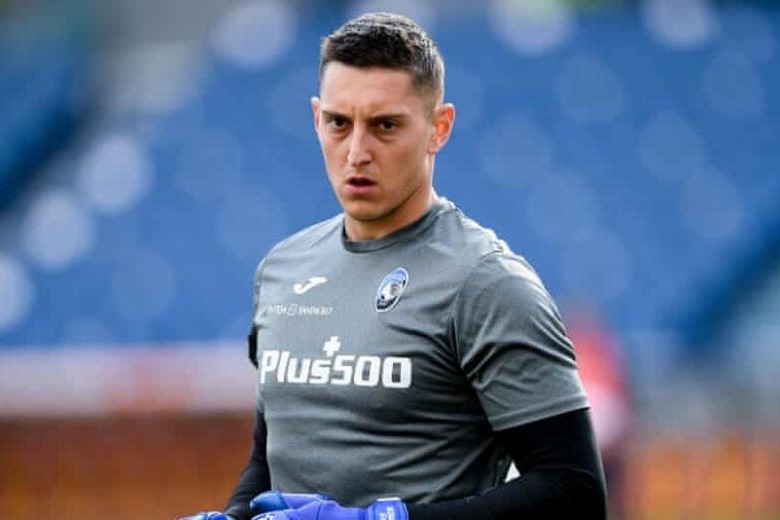 Paytaxt klubu yeni transferini açıqladı