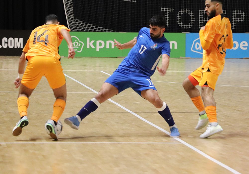 Millimiz mübarizəni dayandırdı