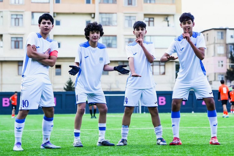 "Sabah"ın komandalarından 10 qələbə