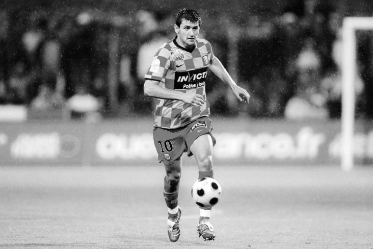 Serbiya millisinin sabiq üzvü oyun zamanı dünyasını dəyişdi