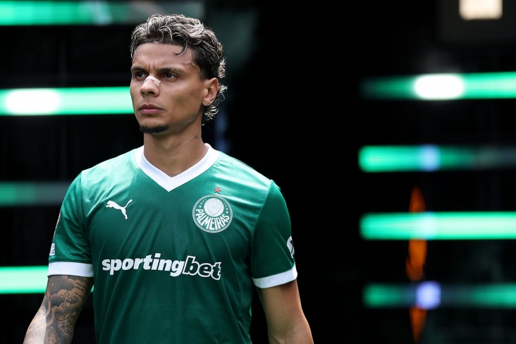 İtaliyanın iki klubu “Palmeyras”ın futbolçusuna “elçi” düşüb