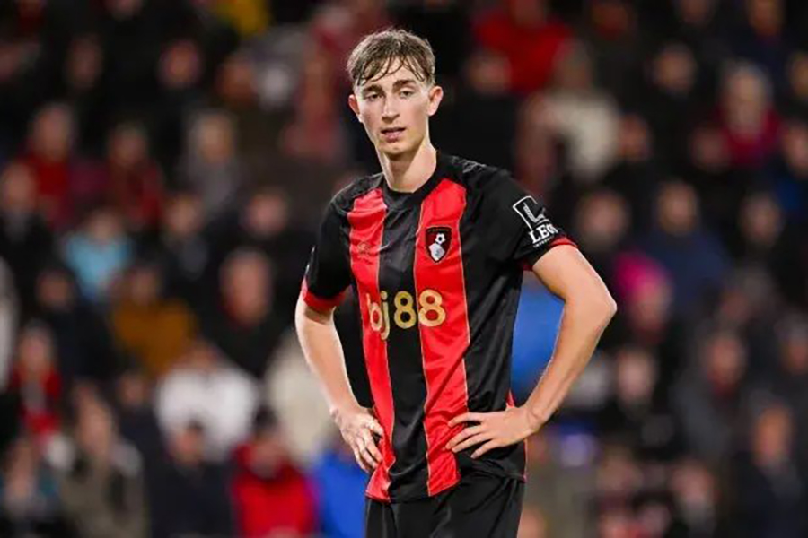 İngiltərə nəhəngləri "Bornmut"un müdafiəçisinə “elçi” düşüb