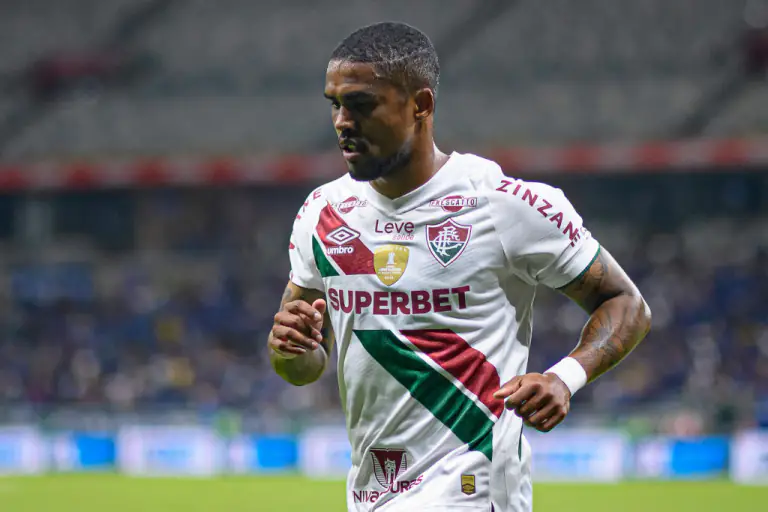 Braziliya millisinin sabiq üzvü "Əl-İttifaq"la müqavilə imzalayıb