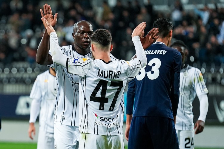 "Neftçi" 6 qol vurub 1/8 finala yüksəldi