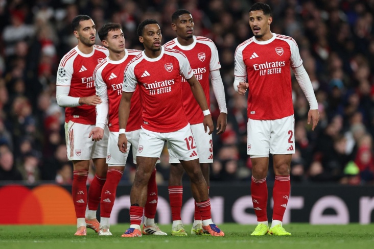 "Nottingem Forest"in yarımmüdafiəçisi 3 klubun "radarında"