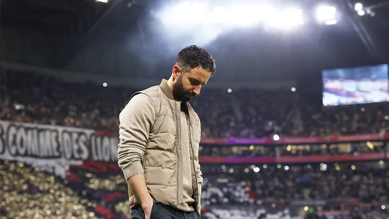 Ferqyusonun keçmiş köməkçisi Amorimi əvəzləyə biləcək mütəxəssisin adını çəkdi