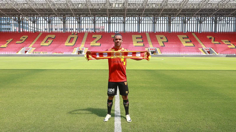 Rsuiya klubu hücumçuya görə "Göztəpə"yə 15 milyon avro ödəyəcək