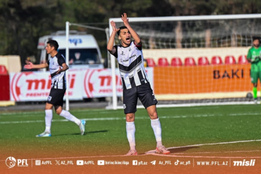 Araz Abdullayev: "Son oyunlarda görünür ki, bu komanda ümid verir" - MÜSAHİBƏ