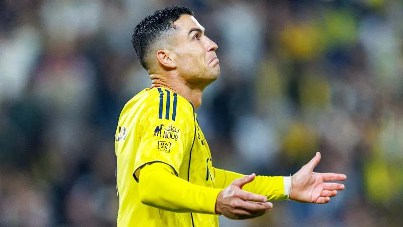 Kriştiano Ronaldo 50 milyon qarşılığında "Əl-Nəsr"dən ayrıla bilər