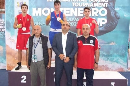 Boksçularımız Budvadan 7 medalla qayıtdılar