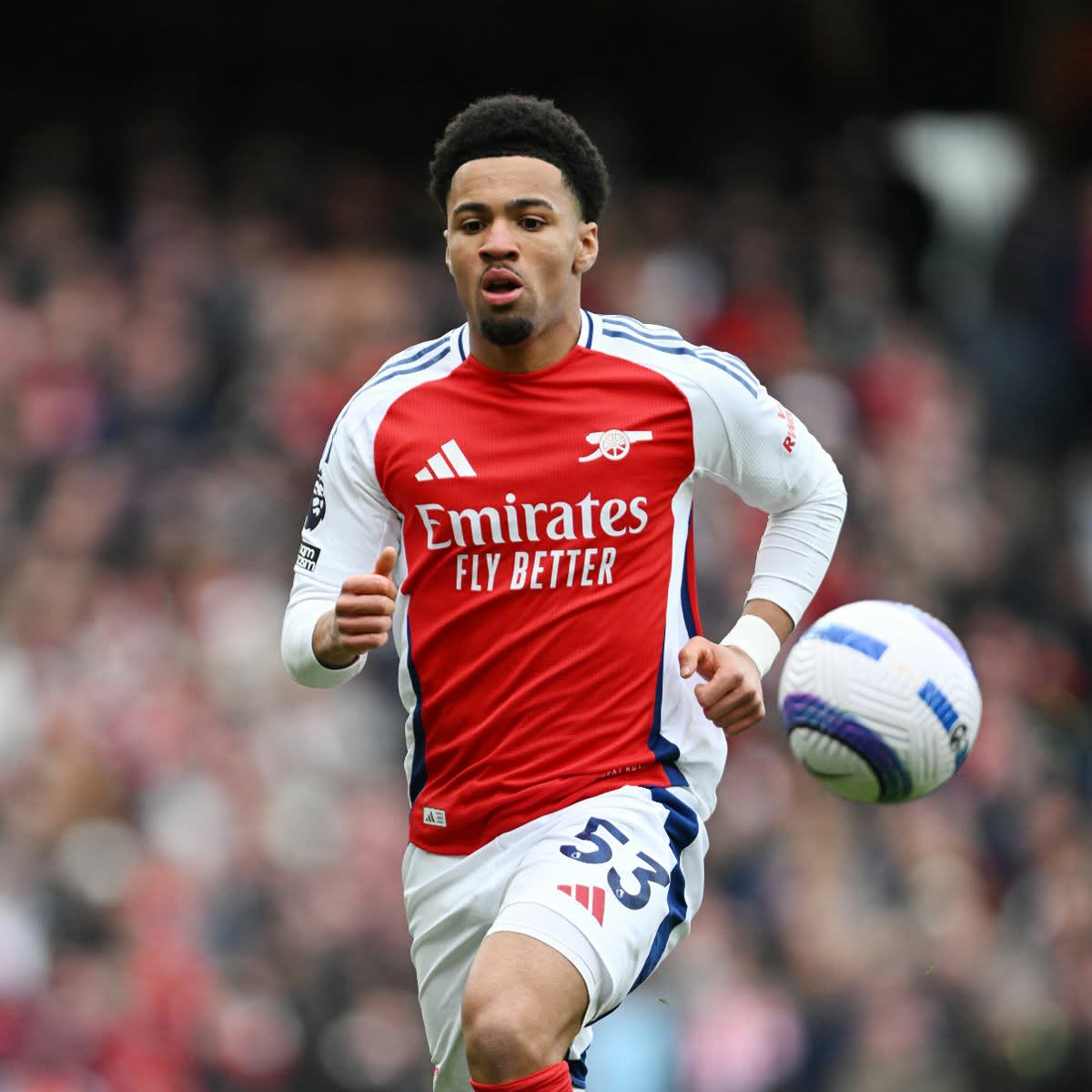 "Bornmut" 18 yaşlı futbolçu ilə maraqlanır