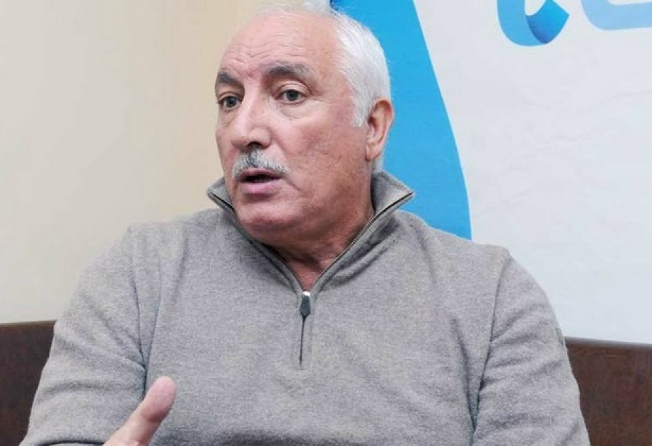 Ağasəlim Mircavadov: "Ağıllı baş məşqçi Azərbaycan millisini də düşünməlidir"