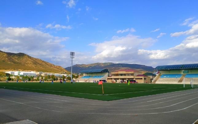 Daha bir bölgə klubu öz evindən uzaq düşdü